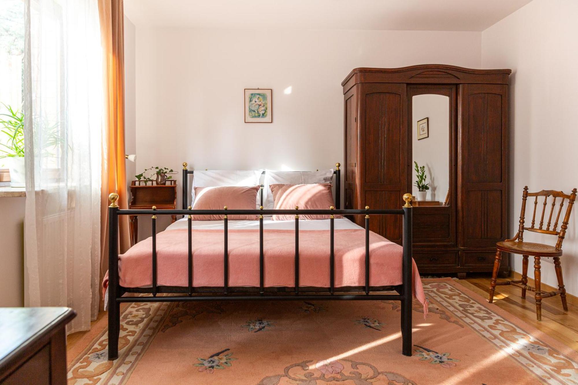 Pink Rose Suite Józefów 외부 사진